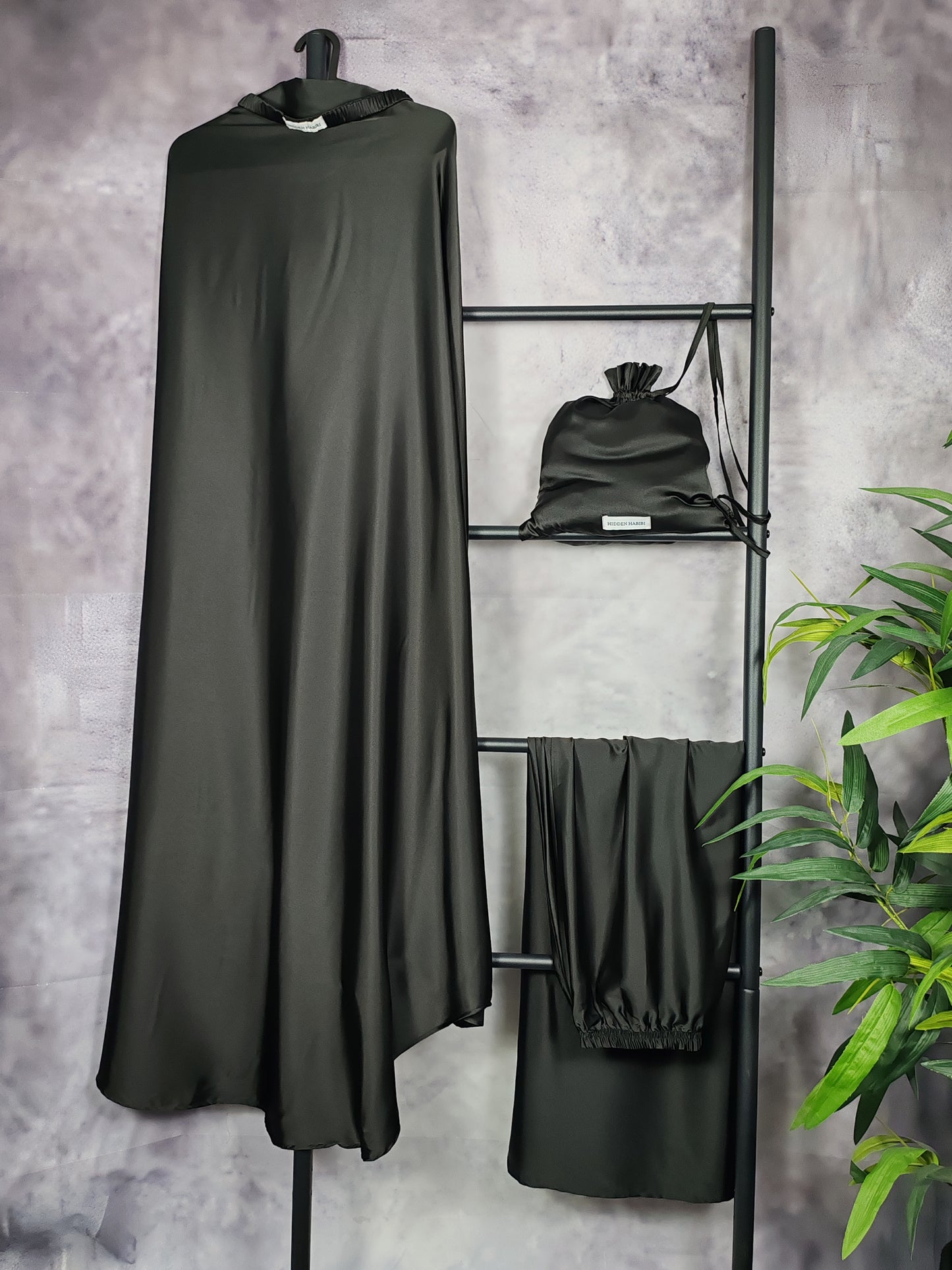 Huriya Prayer Set | Black Seed